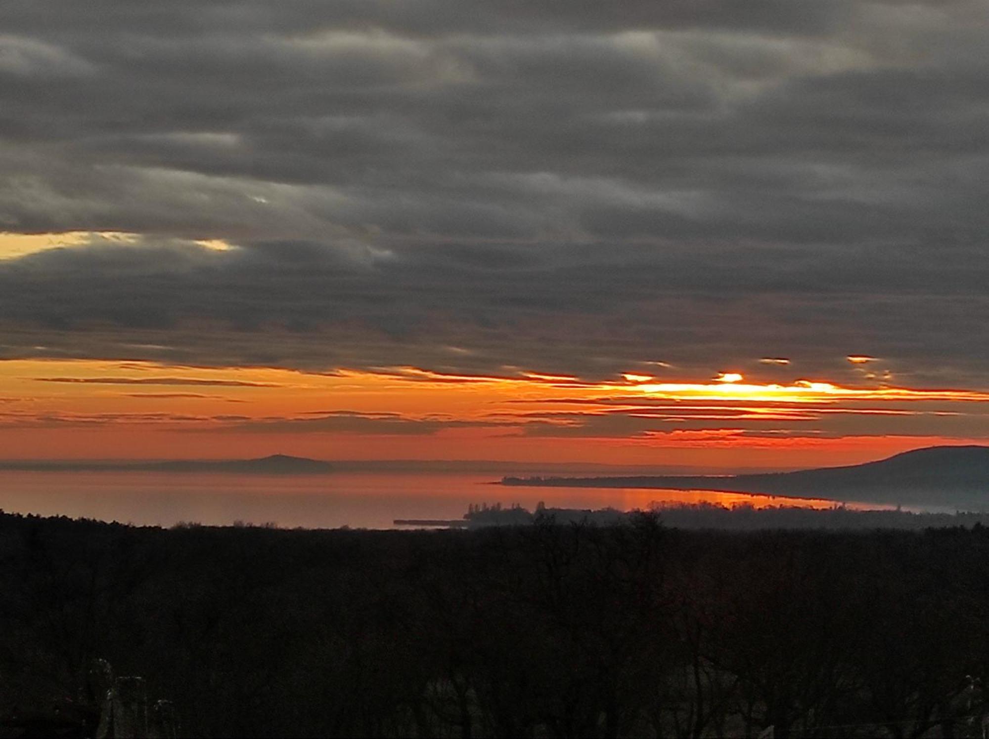 Napraszallas Vendeghaz Balatonakali Zewnętrze zdjęcie